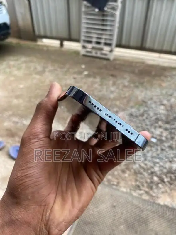 Apple iPhone 13 Pro (Used)