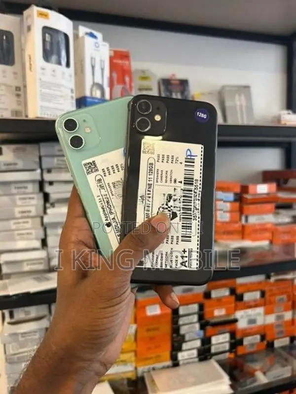 Apple iPhone 11 128GB (Used)