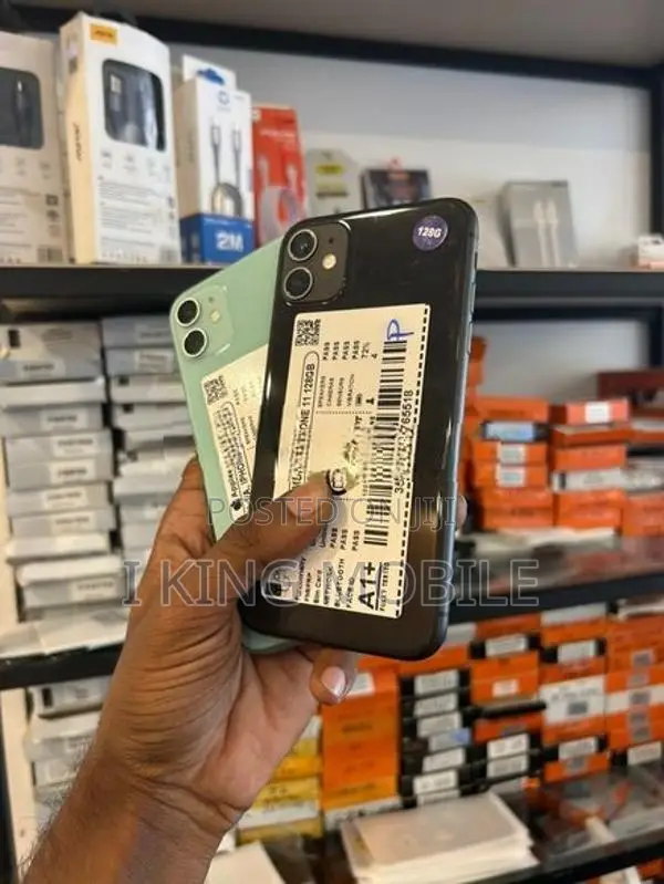 Apple iPhone 11 128GB (Used)