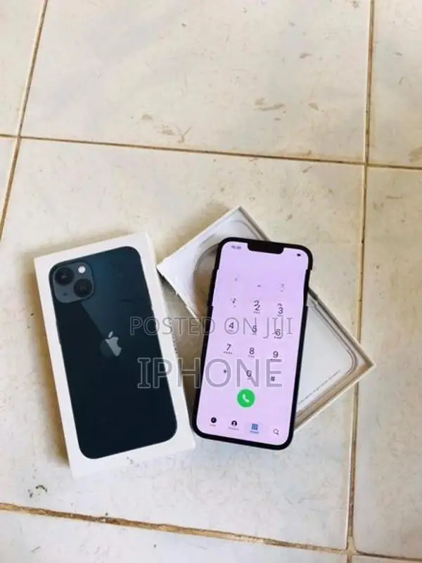 Apple iPhone 13 128GB (Used)