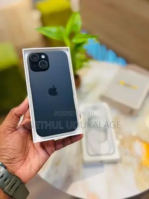 Apple iPhone 15 256GB (Used)