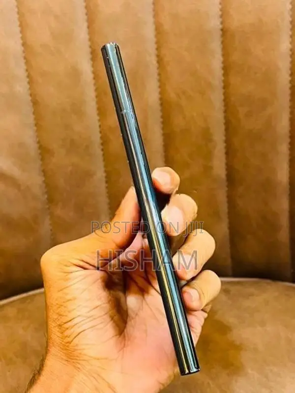 Samsung Galaxy S22 Ultra 128GB (Used)