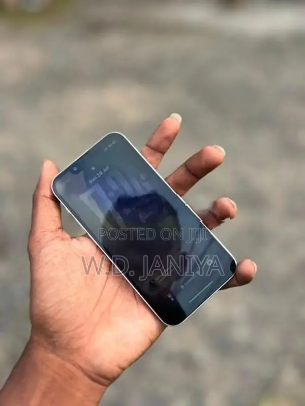 Apple iPhone 13 mini (Used)