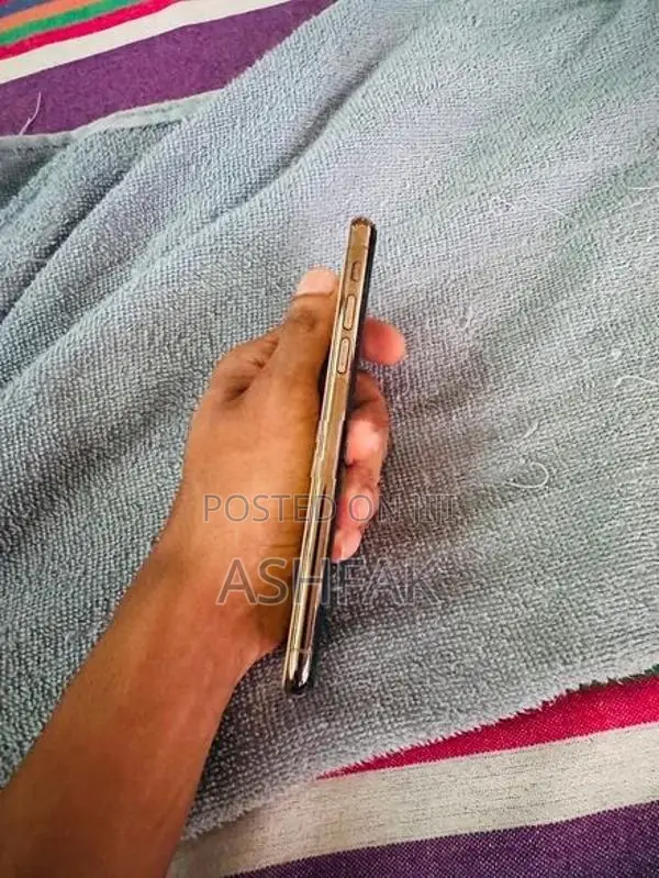 Apple iPhone XS 256GB (Used)