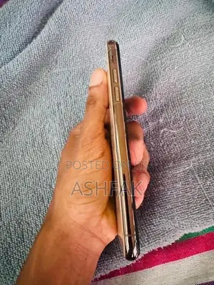 Apple iPhone XS 256GB (Used)