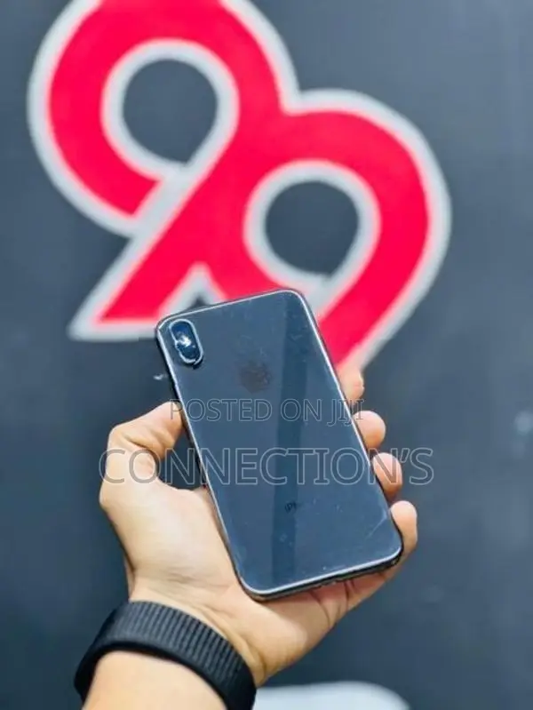 Apple iPhone XS (Used)