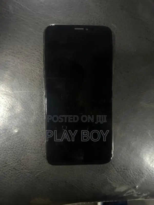 Apple iPhone X (Used)