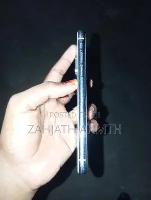 Apple iPhone X (Used)