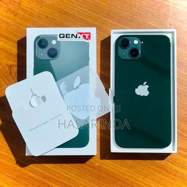 Apple iPhone 13 (Used)