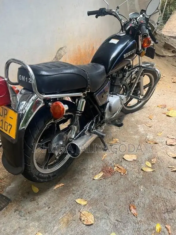 Suzuki GN 125 2005