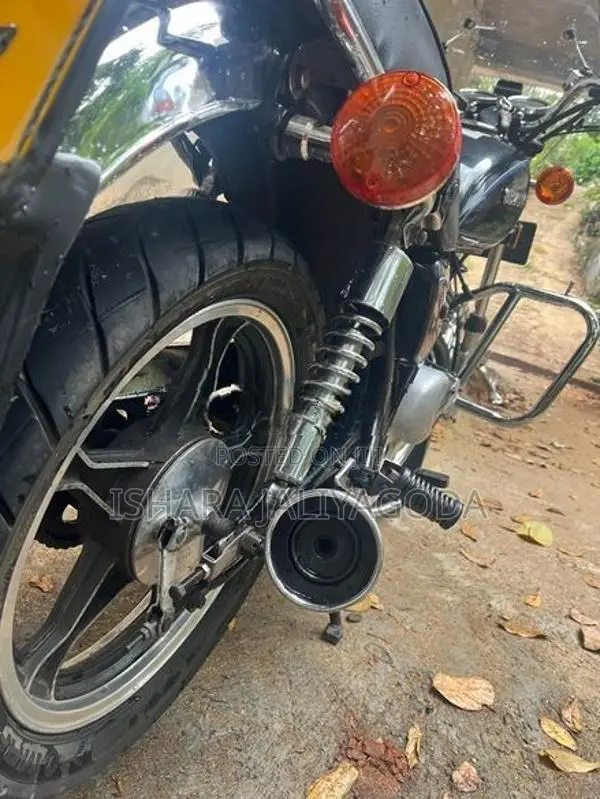 Suzuki GN 125 2005