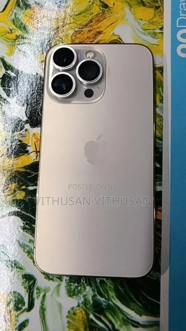 Apple iPhone 13 (Used)