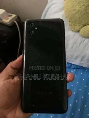 Samsung Galaxy A04e (Used)