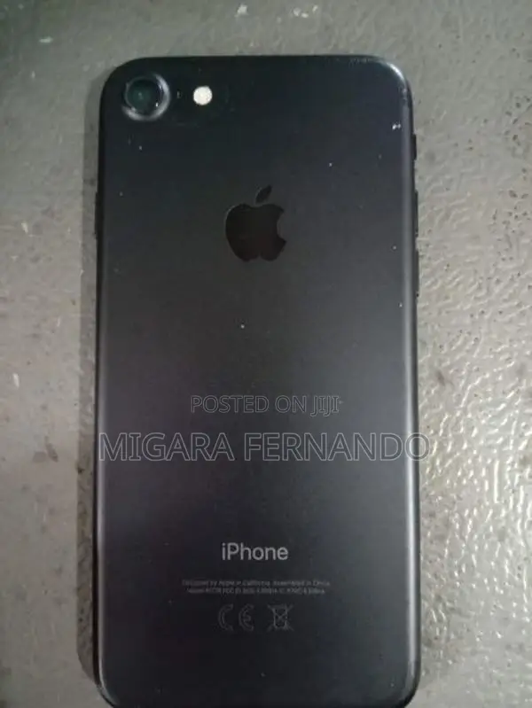 Apple iPhone 7 (Used)