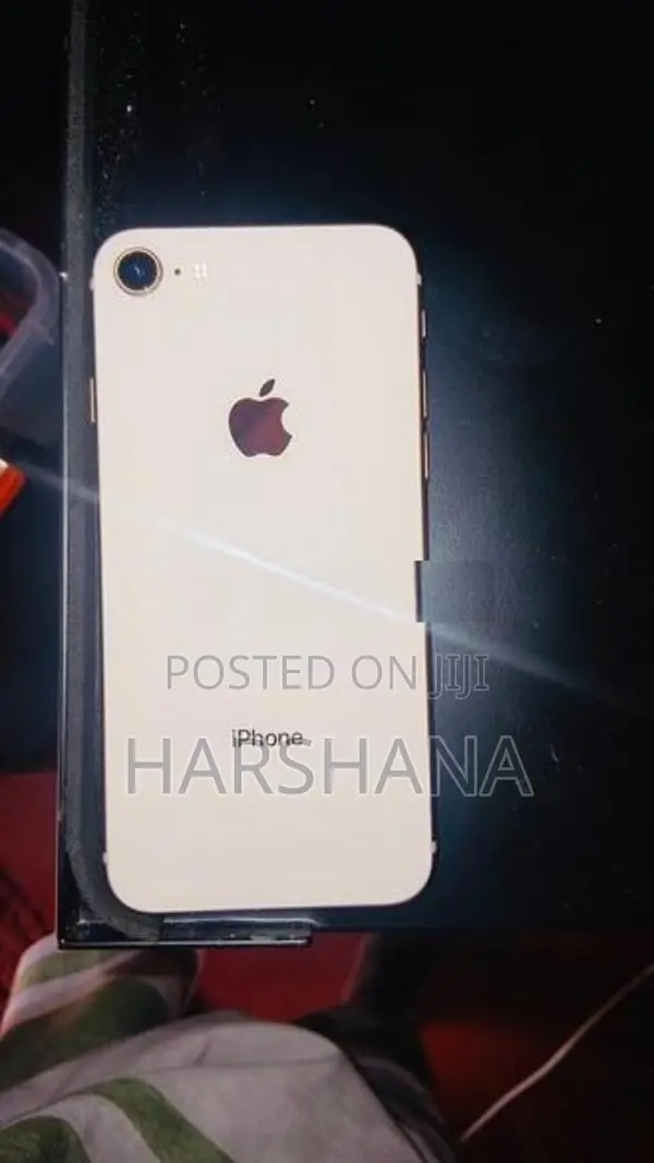 Apple iPhone 8 256GB (Used)
