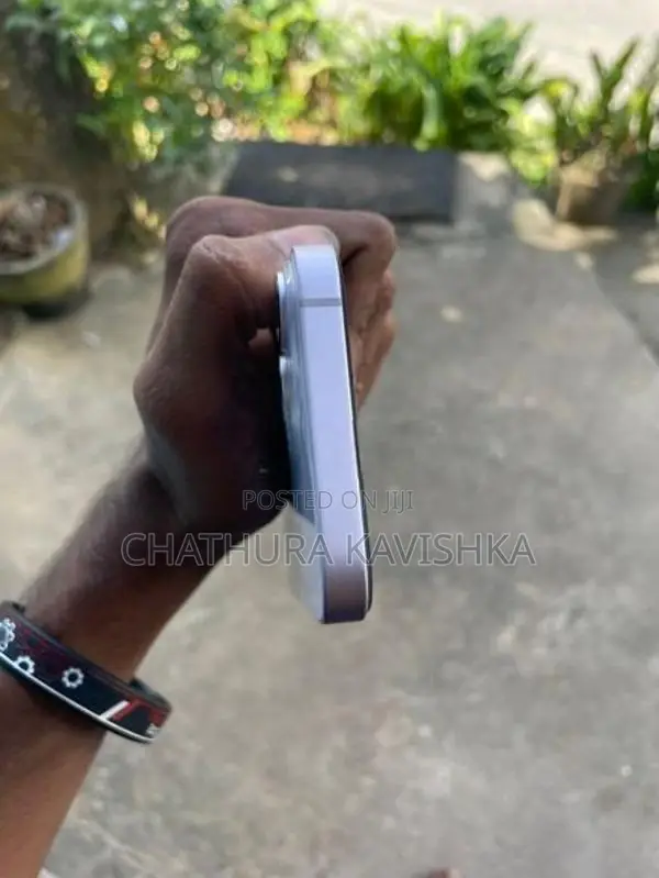 Apple iPhone 14 (Used)