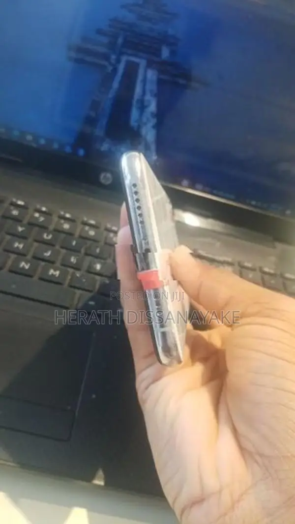 Apple iPhone XS 256GB Import (Brand New)