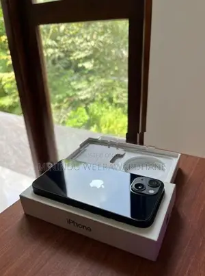 Apple iPhone 13 (Used)