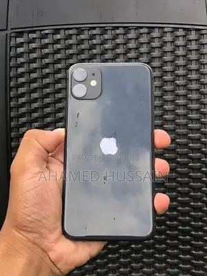 Apple iPhone 11 Black 128GB (Used)