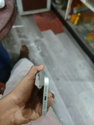 Apple iPhone 15 (Used)