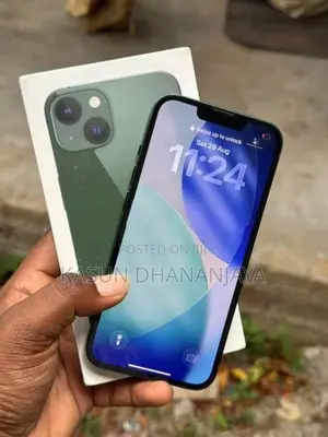 Apple iPhone 13 (Used)