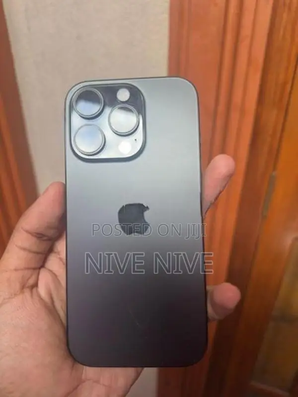 Apple iPhone 16 Pro (Used)