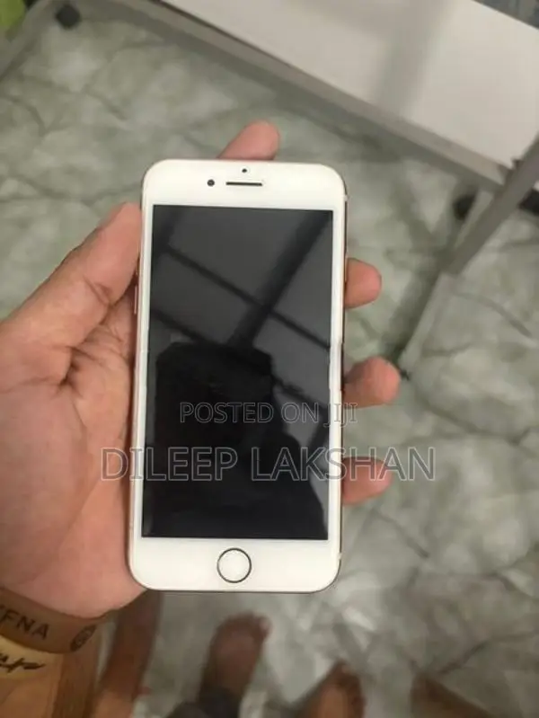 Apple iPhone 8 (Used)