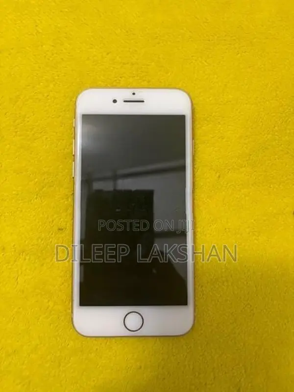 Apple iPhone 8 (Used)