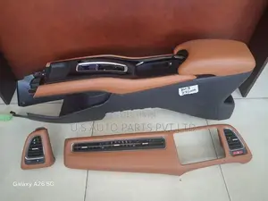 Honda Vezel RU3 Orange pack Console Box with Ac Vents Cover
