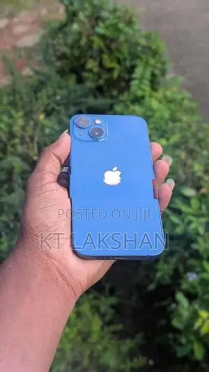 Apple iPhone 13 (Used)