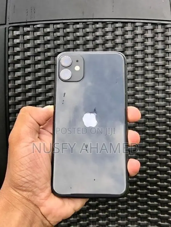 Apple iPhone 11 128GB (Used)