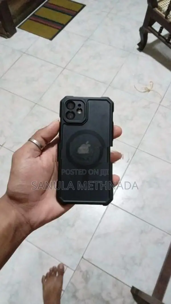 Apple iPhone 12 (Used)