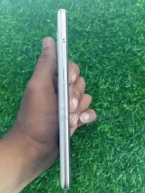Oppo A5 64GB (Used)