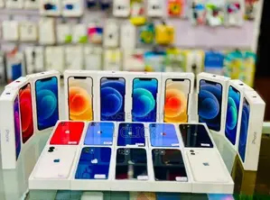 Apple iPhone 12 128GB (Used)