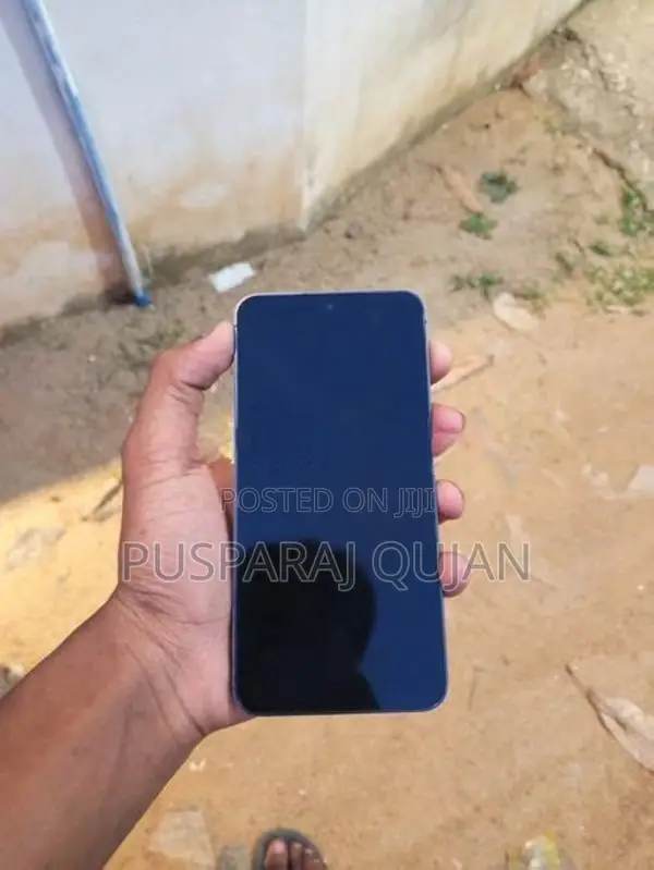 Samsung Galaxy S24 (Used)