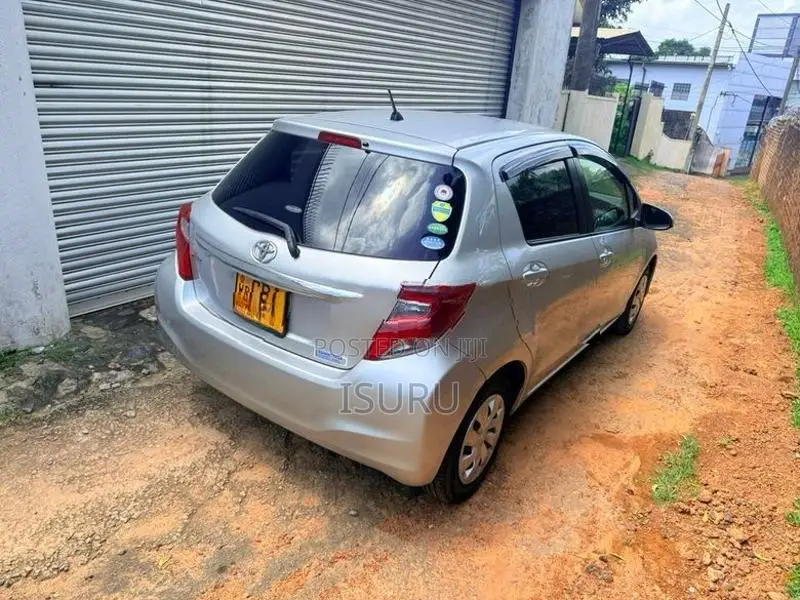 Toyota Vitz 2016
