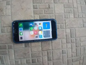 Apple iPhone SE 2 (Used)