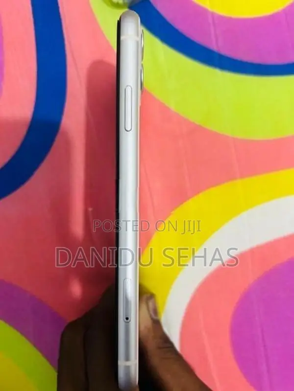 Apple iPhone 11 (Used)