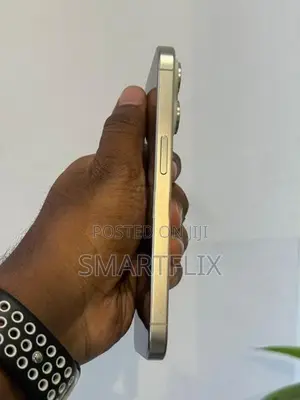 Apple iPhone 15 Pro (Used)