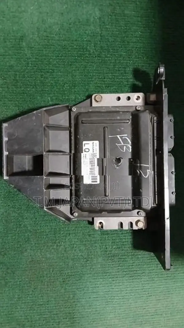 Nissan Sunny FB 15 ECU
