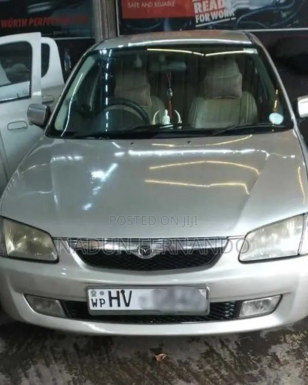 Mazda Familia 2000