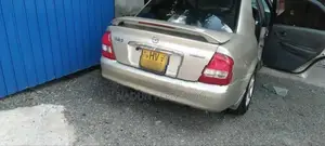 Mazda Familia 2000