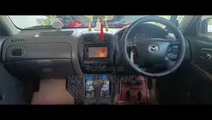 Mazda Familia 2000
