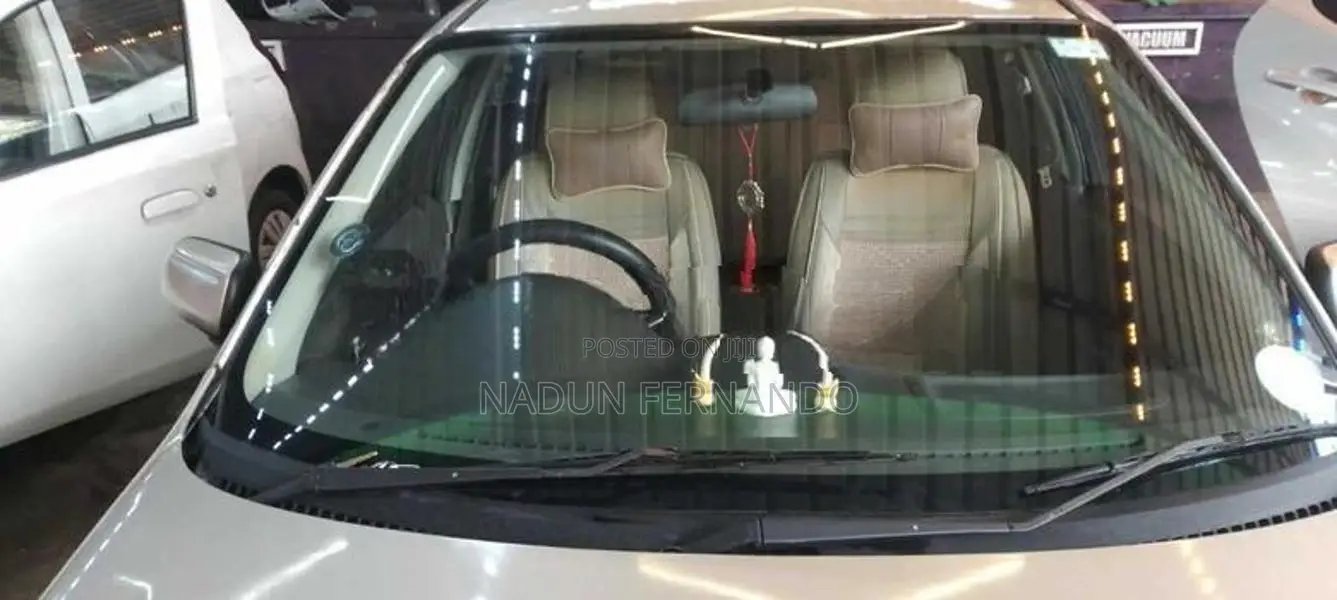 Mazda Familia 2000