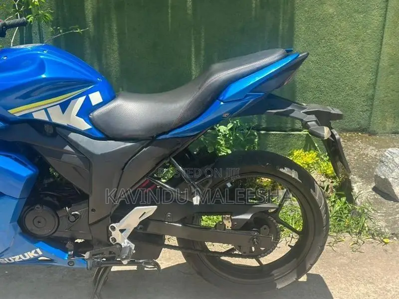 Suzuki Gixxer SF EFI 2016