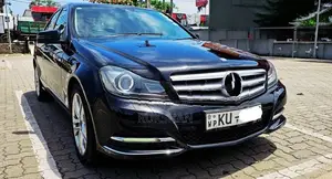 Mercedes Benz C180 2012