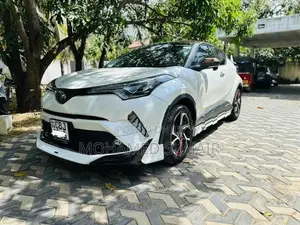 Toyota CHR NGX10 2019