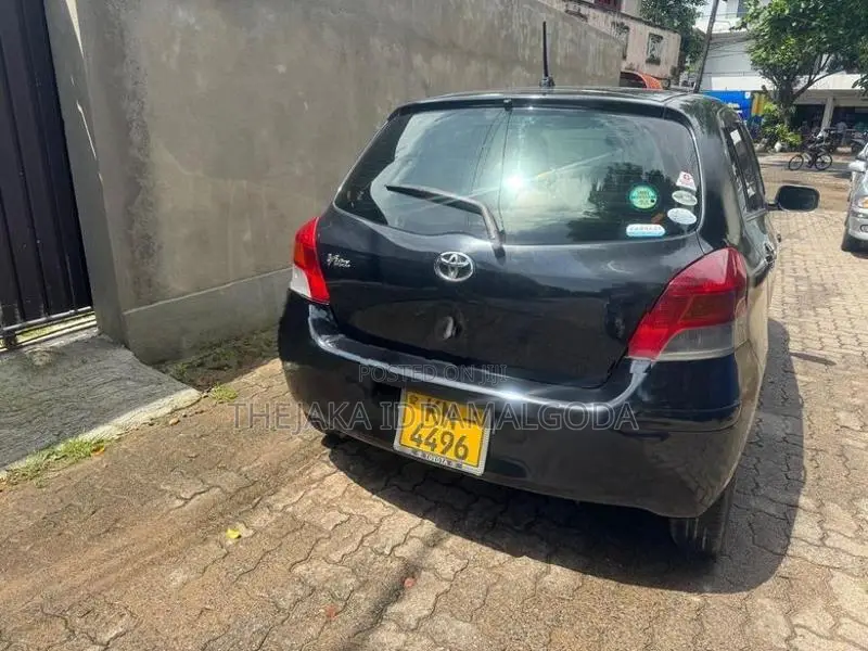 Toyota Vitz 2008
