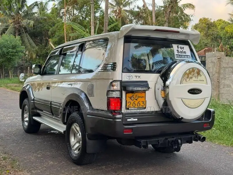 Toyota Land Cruiser Prado 95 TX 7 Seater 4WD 1998
