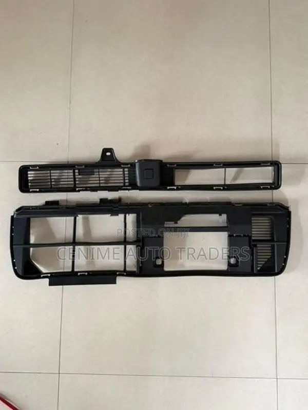 Daihatsu Taft Lower Grill